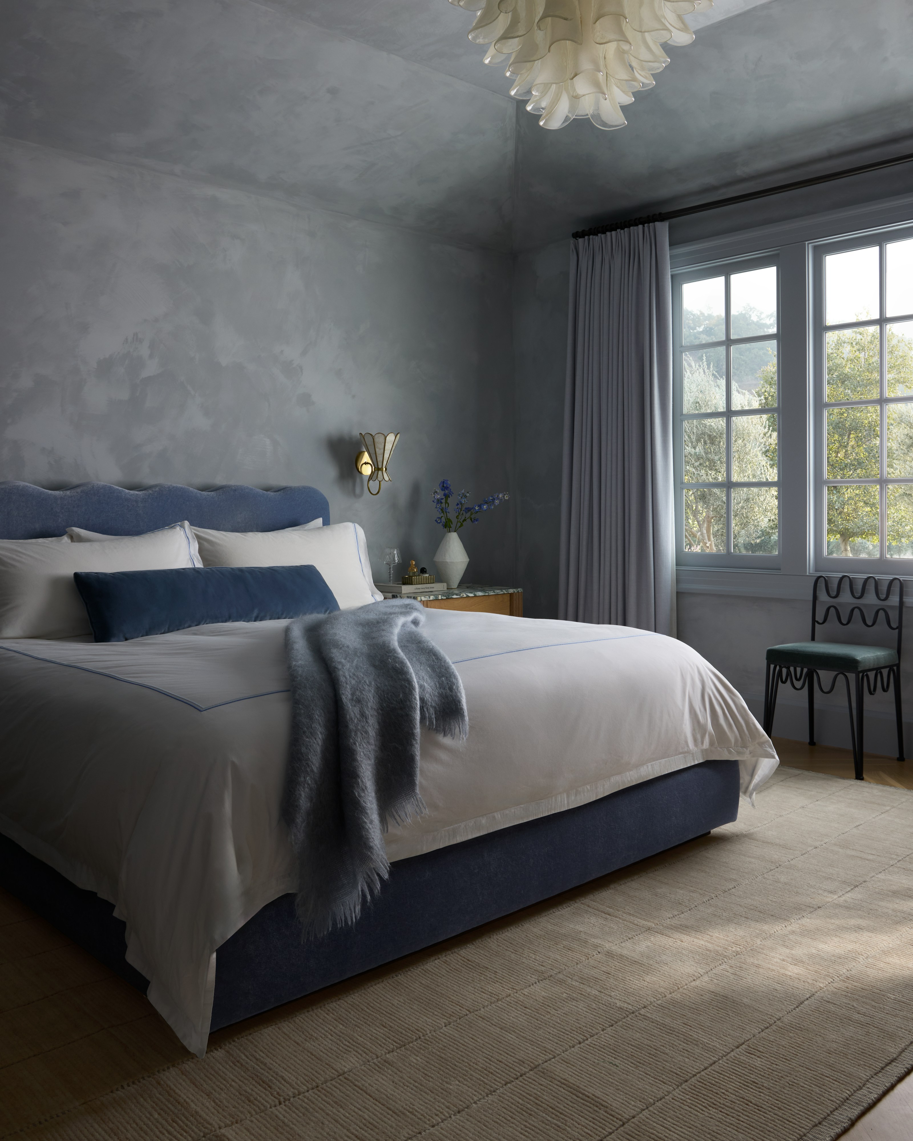 Bedroom image