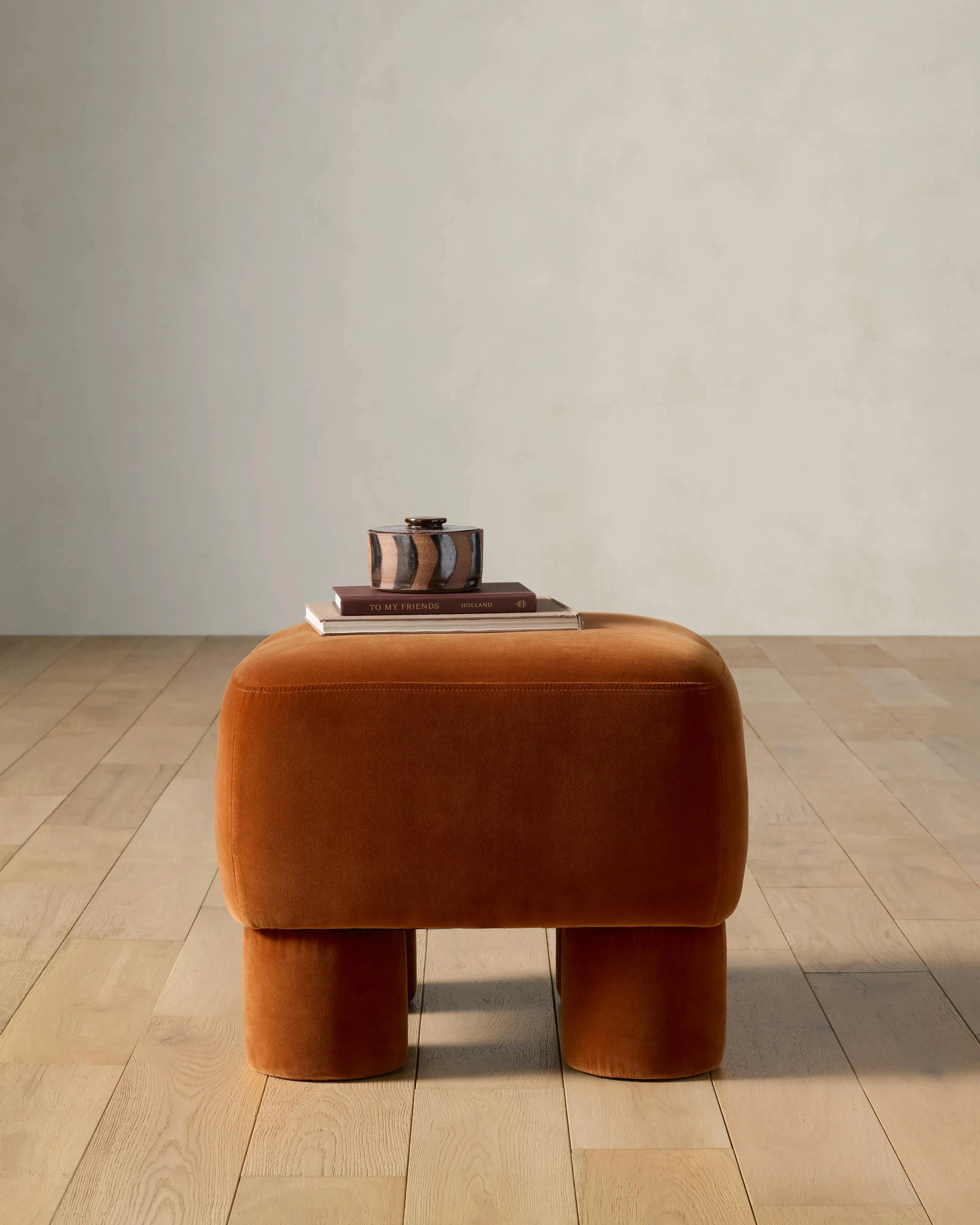 Seta Accent Ottoman | Joon Loloi